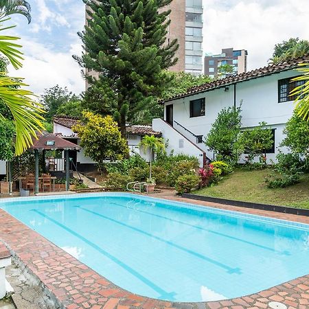Hotel Premium Real Medellín Exteriör bild
