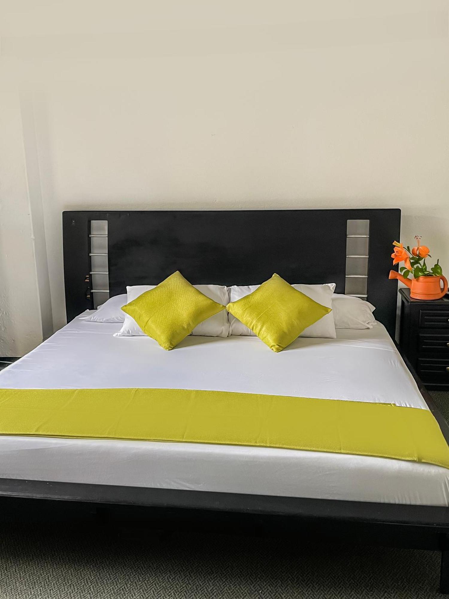 Hotel Premium Real Medellín Exteriör bild
